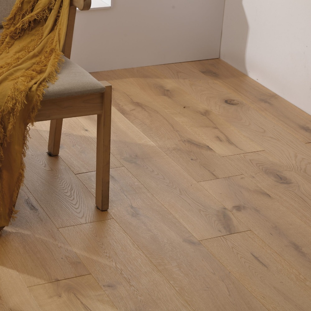 Parquet contrecollé chêne Rustique huilé naturel, lame clipsable 14 mm